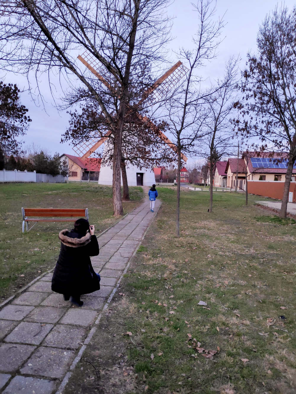 Fotkanje vetrenjače na periferiji Segedina